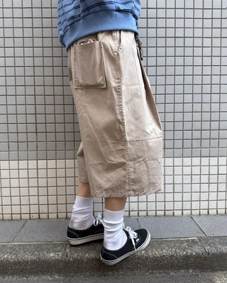 Two-pleat Bermuda shorts