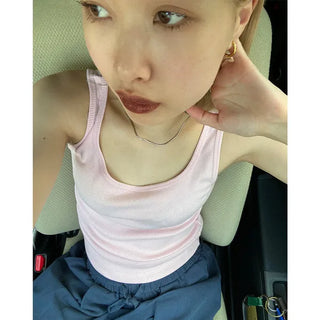 Ribbed round sleeveless top