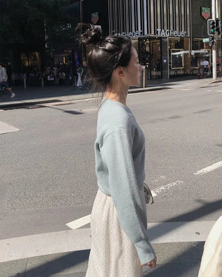 [U-neck/V-neck] 2 types of standard basic knitwear
