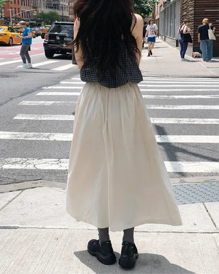 Two-button flared skirt