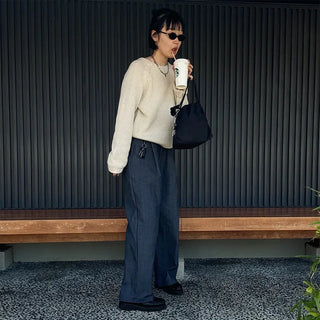 One-tuck easy denim pants