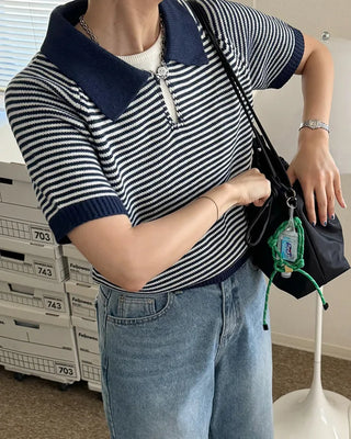 [8th Re-release] (ORIGINAL) Medium Drawstring Shoulder Bag (black)