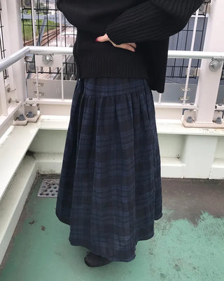 Check pattern cotton long skirt