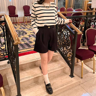 Two-pleat shorts
