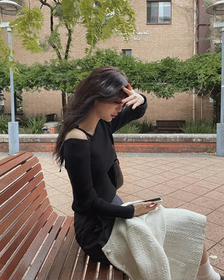 Asymmetrical Ribbon Off-Shoulder Knit