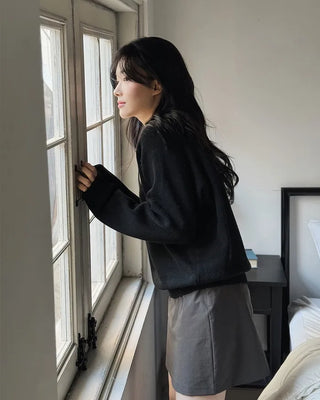 Daily V-neck knit