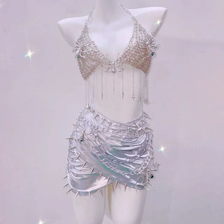 Halter metal chain v neck spider applique top