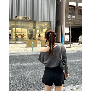 Choker One-Shoulder Knit