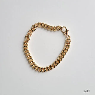 Simple chain bracelet