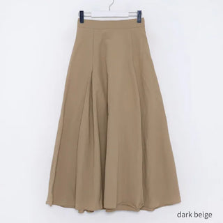 Pintuck flared long skirt