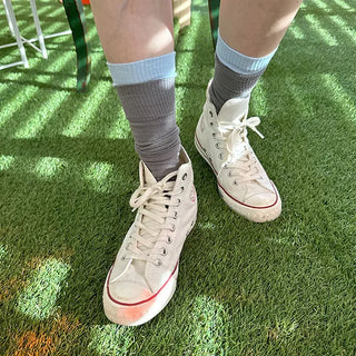Color-blocked knee-high socks