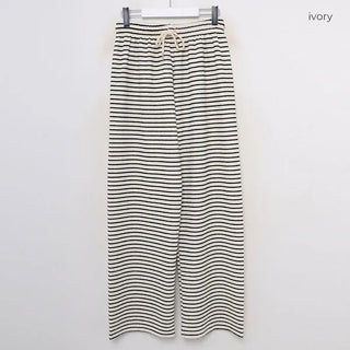 Striped elastic waist half-pants
