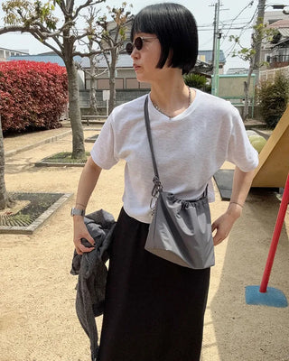 Basic semi-cropped T-shirt