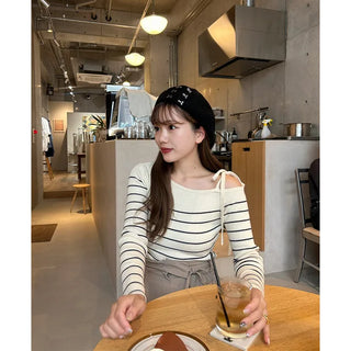 Shoulder ribbon striped knit