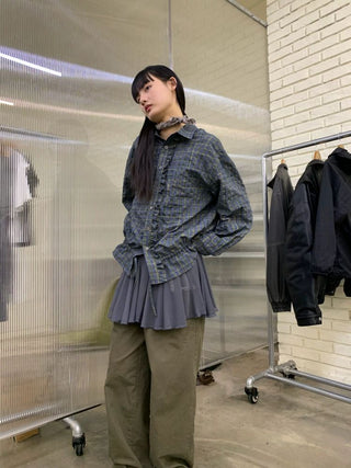 [NEVERSEEZ] Seersucker Check Ruffle Drawstring Shirt
