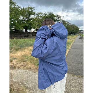 Hooded windbreaker