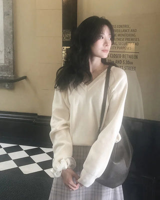 (8 colors) High-gauge V-neck raglan knit