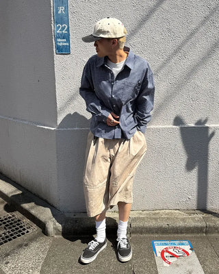 Two-pleat Bermuda shorts