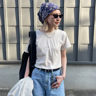 Round cropped short-sleeved T-shirt