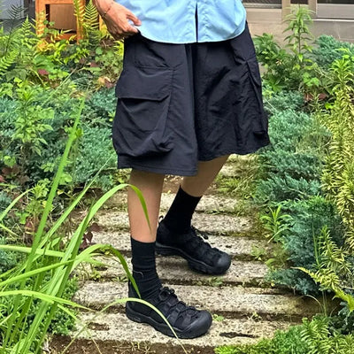 Wide-fit double-pocket shorts