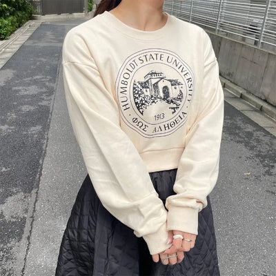 Circle Lettering Crop Sweatshirt