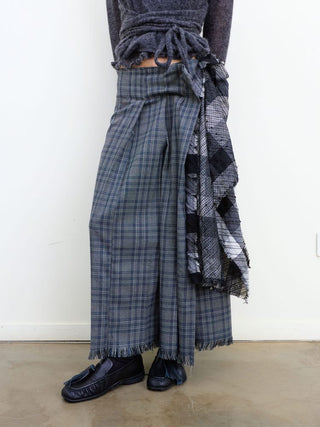 [NeverSeez] Pleated Plaid Skirt with Removable Waist Detail
