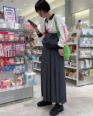 [8th Re-release] (ORIGINAL) Medium Drawstring Shoulder Bag (black)