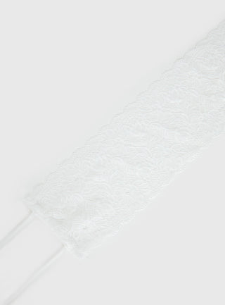 Spin The Bottle Lace Belt White