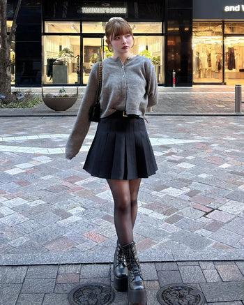 Pleated mini skirt and belt set