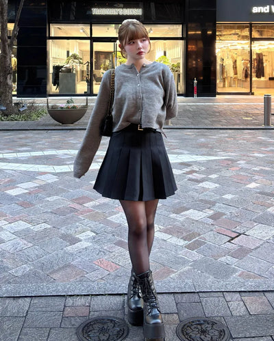 Pleated mini skirt and belt set