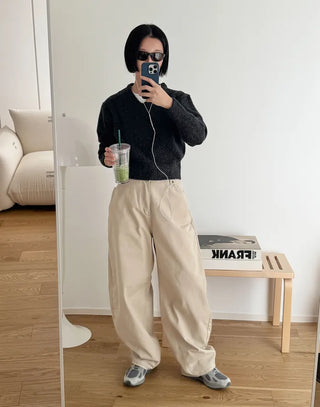 Back pocket curved cotton pants