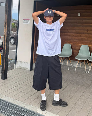 Two-pleat Bermuda shorts