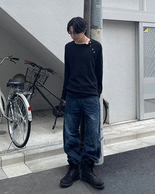 Asymmetrical slit button long T-shirt