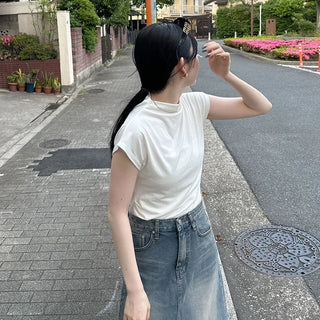 Off-neck compact T-shirt
