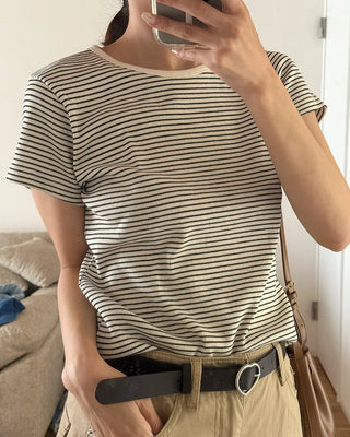 White ribbed border half-sleeve T-shirt