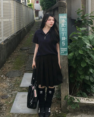 Round collar short-sleeve T-shirt