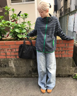 Half-neck striped zip