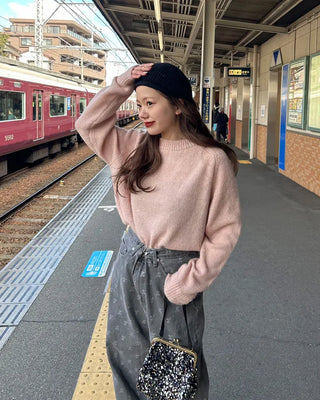 Oversized Boucle Round Knit