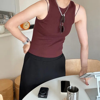 Simple ribbed tank top