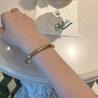 Big Circle Bracelet