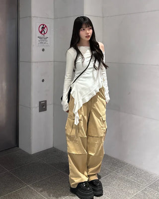 Off-shoulder asymmetrical T-shirt