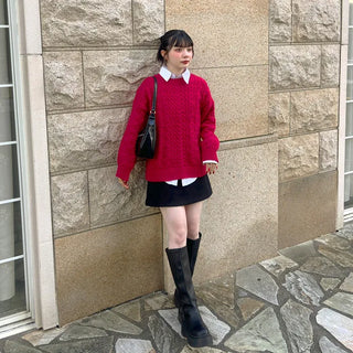 Cable Round Neck Knit