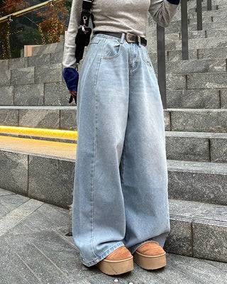 Oversized wide-leg denim pants