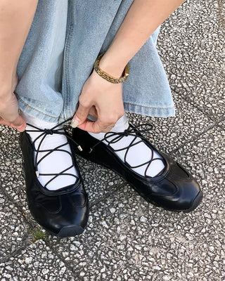 Lace-up flat sneakers