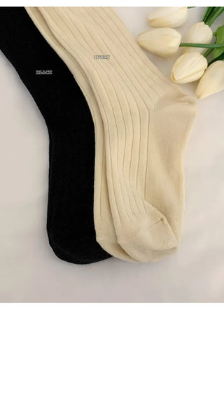 Oversized knee-high socks