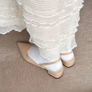 Pointed toe flat shoes