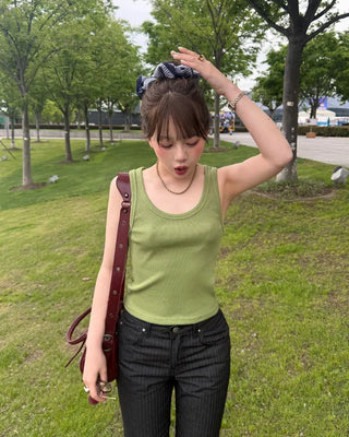 Checkered scrunchie