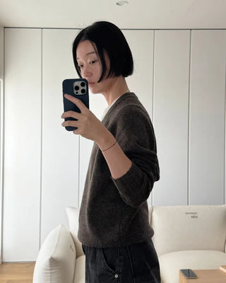Regular Fit V-Neck Knit