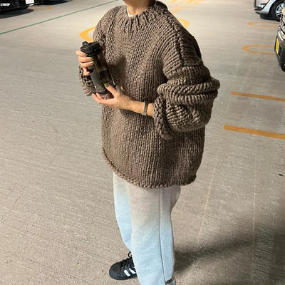 Handmade round knit