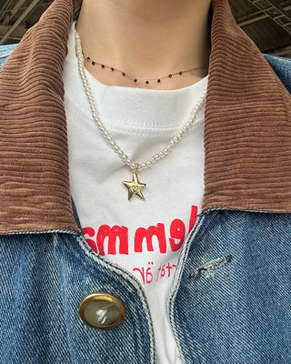Star pendant pearl necklace